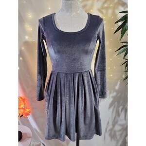 Aritzia Talula Lambeth Darkness Velvet Skater Dress Womens Size XS Purple Gray